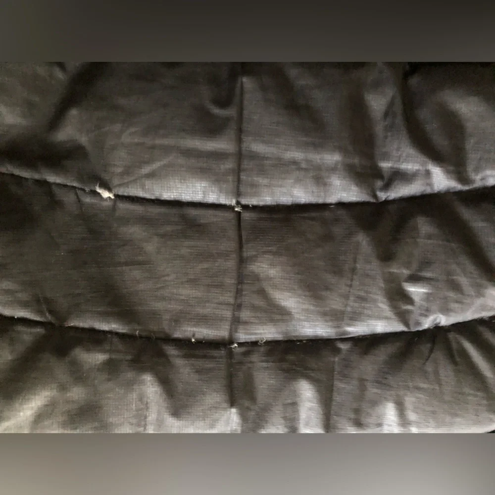 Patagonia Girls’ 12 (L) Down Sweater Jacket with cool tree patch - Picture 4 of 6